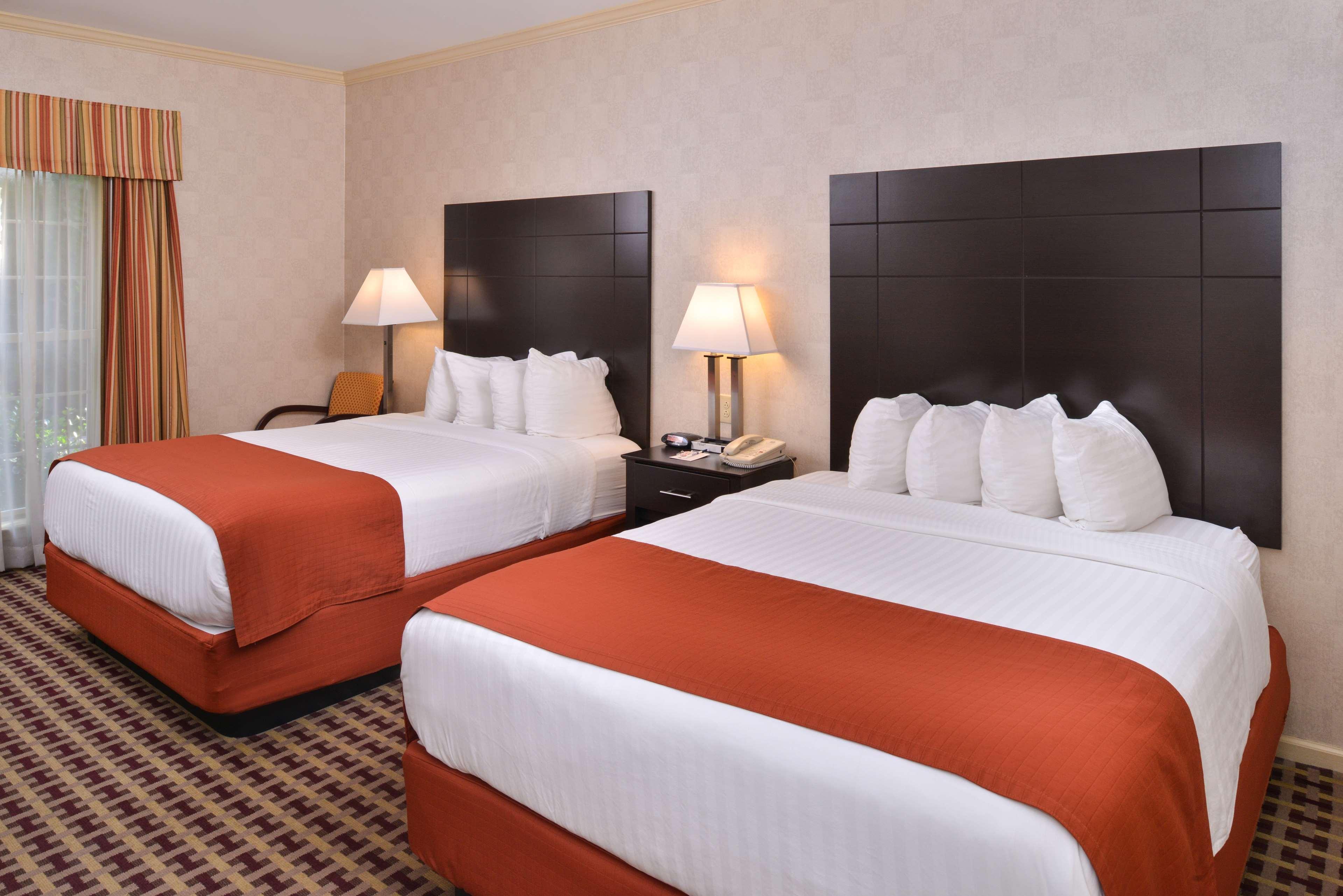 Best Western Brentwood Esterno foto