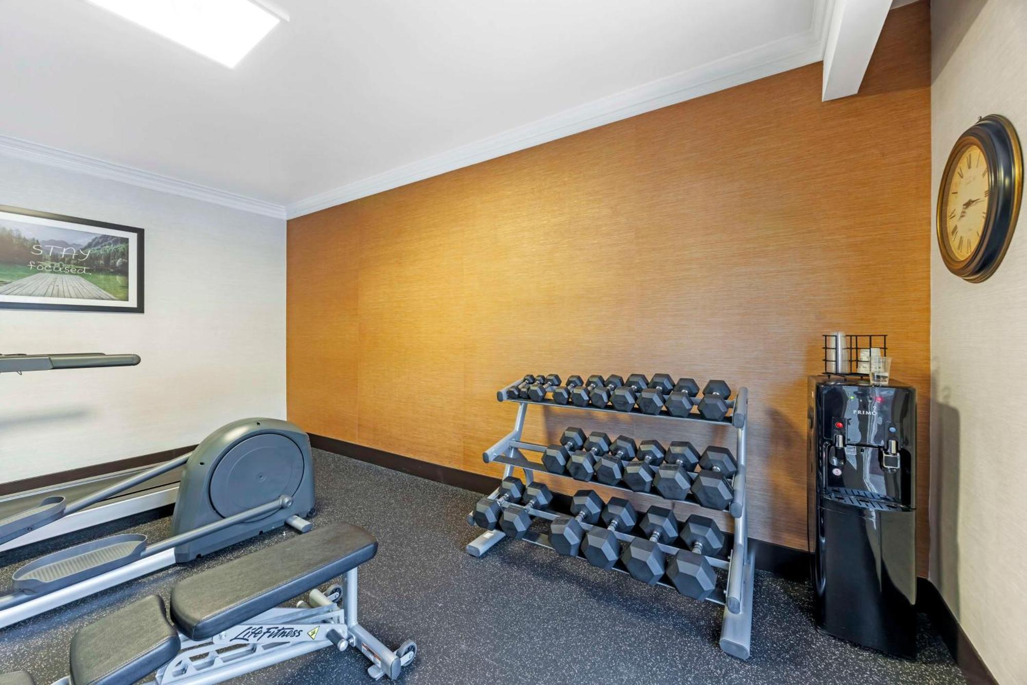 Best Western Brentwood Esterno foto