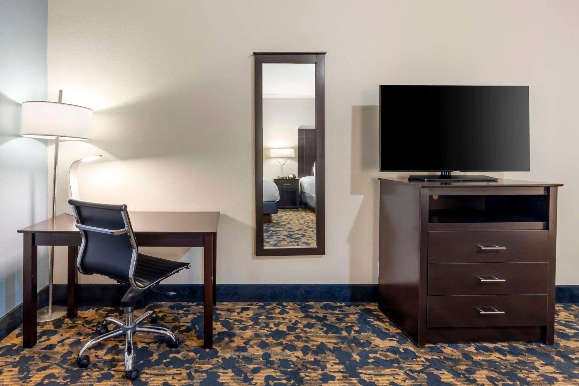 Best Western Brentwood Esterno foto